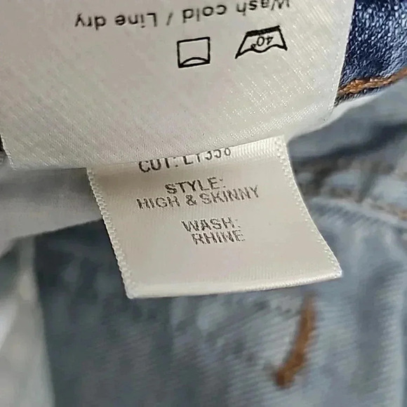 Reformation High & Skinny Jean in Color Rhine - Picture 8 of 12